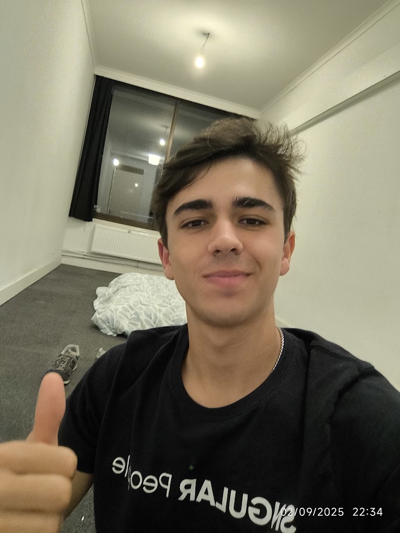Selfie room